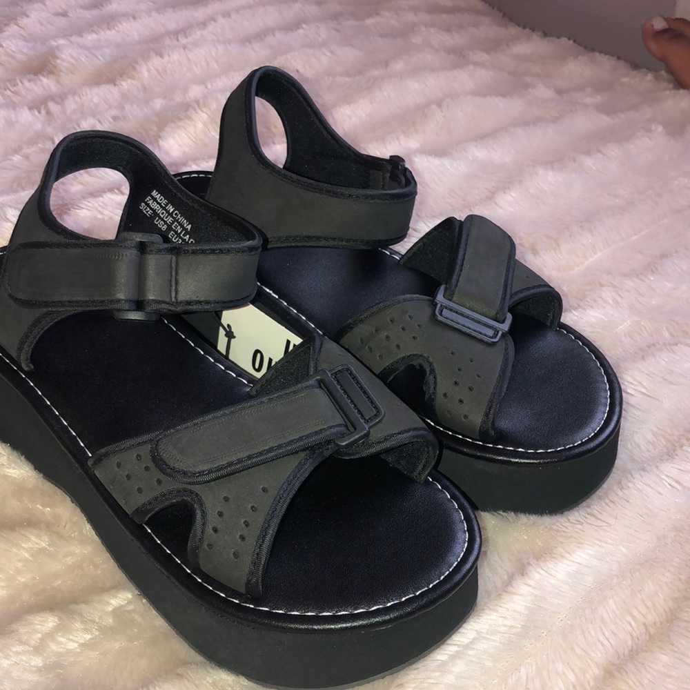 New! Platform sandals